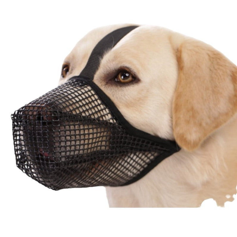 Muselière respirante pour grand chien, modèle Flex Guard noir avec filet de protection anti-ingestion, laisse le chien haleter librement, boutique Pitou et moi.