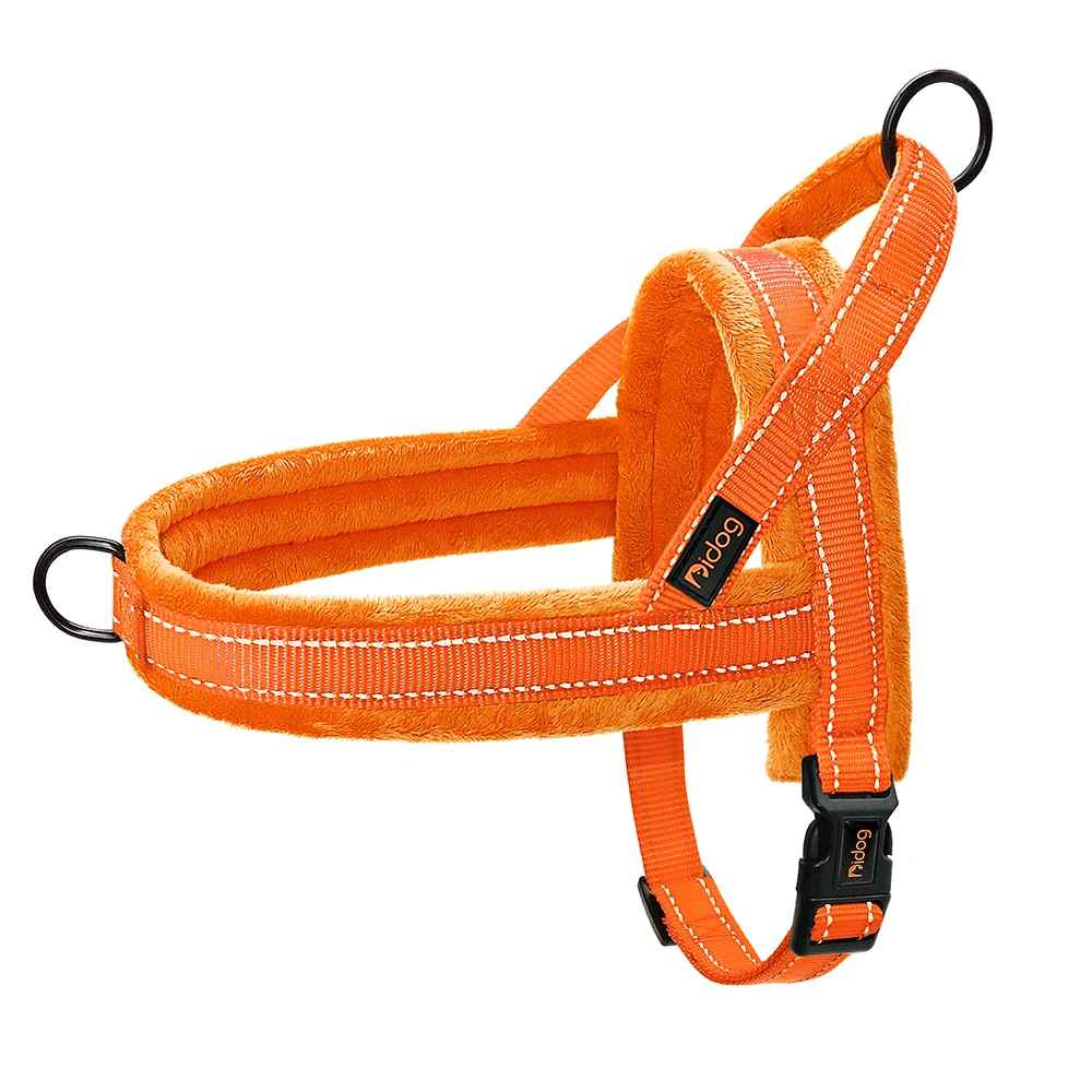 Harnais orange pour chien, modèle anti-traction et réfléchissant avec texture rembourrée, idéal pour le confort et la sécurité en balade, boutique Pitou et moi.