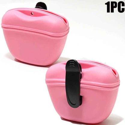 Sac à récompenses rose pour chien, silicone alimentaire lavable avec fermeture magnétique, accessoire d'éducation canine Pitou et moi.