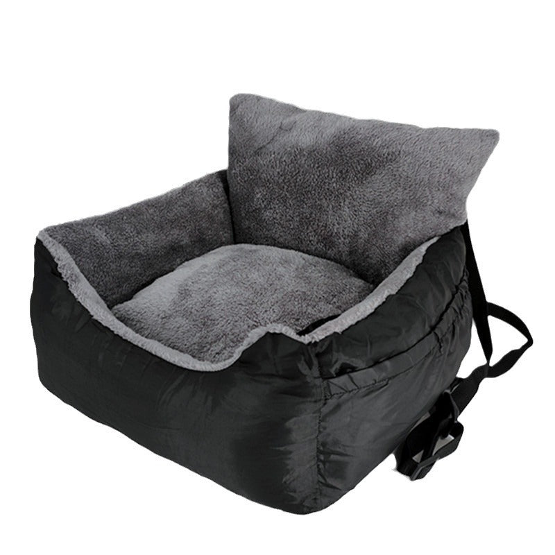 Siège auto pour chien Nid douillet noir avec coussin intérieur en peluche grise amovible, montrant les parois protectrices rembourrées et la sangle de sécurité intégrée pour un voyage stable